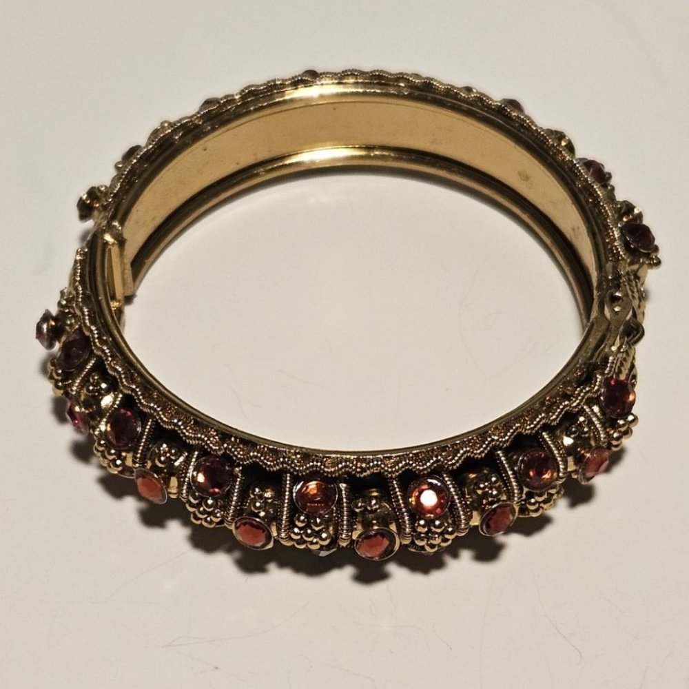 Stunning! Amber Colored Rhinestones Grape Vine Design Hinged Bracelet Gold Tone
